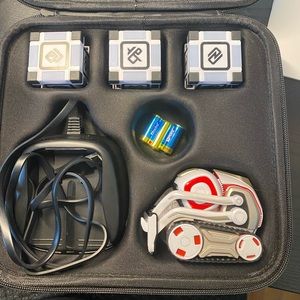 Cozmo Anki Robot NEW